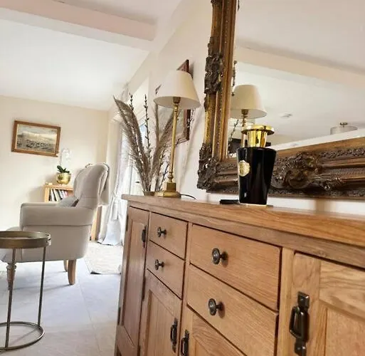 Converted Barn With Hot Tub, The Hayloft.