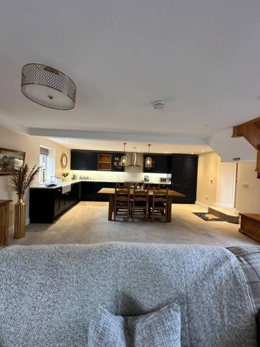 Converted Barn With Hot Tub, The Hayloft. *