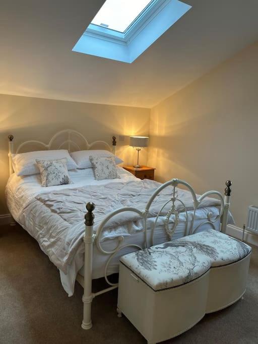 Converted Barn With Hot Tub, The Hayloft. Carnforth